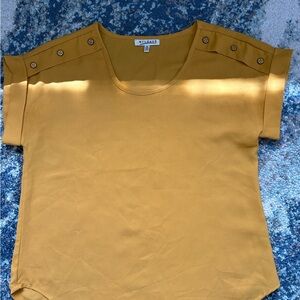 Misaras Mustard Button-Shoulder Women's Tee